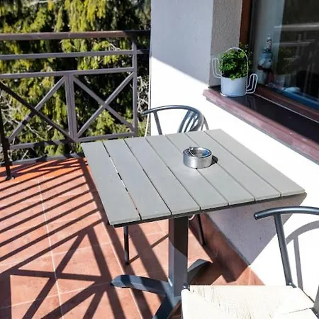 Luxe View I *